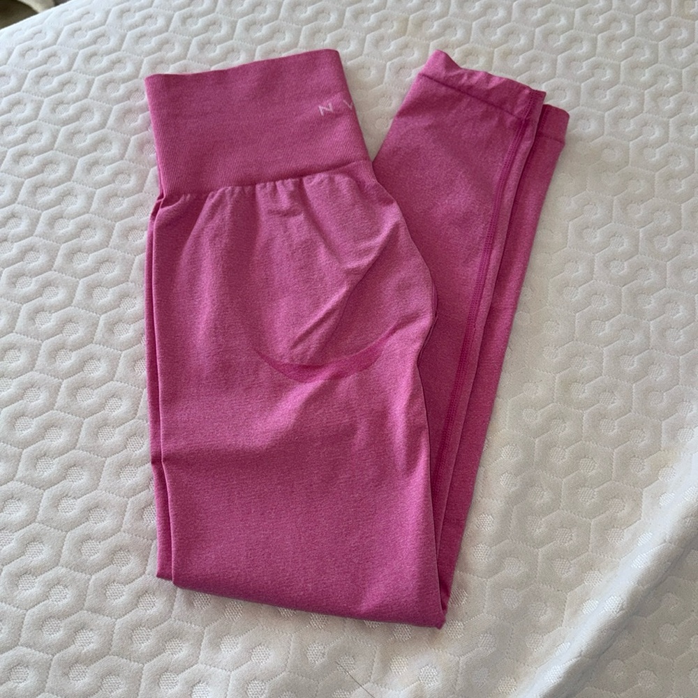NVGTN Leggings